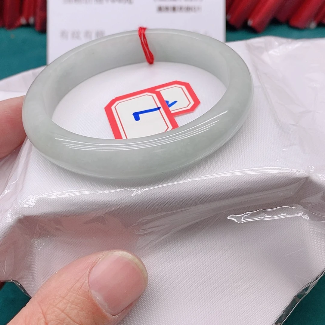 翡翠手镯未镶嵌用****50777777777