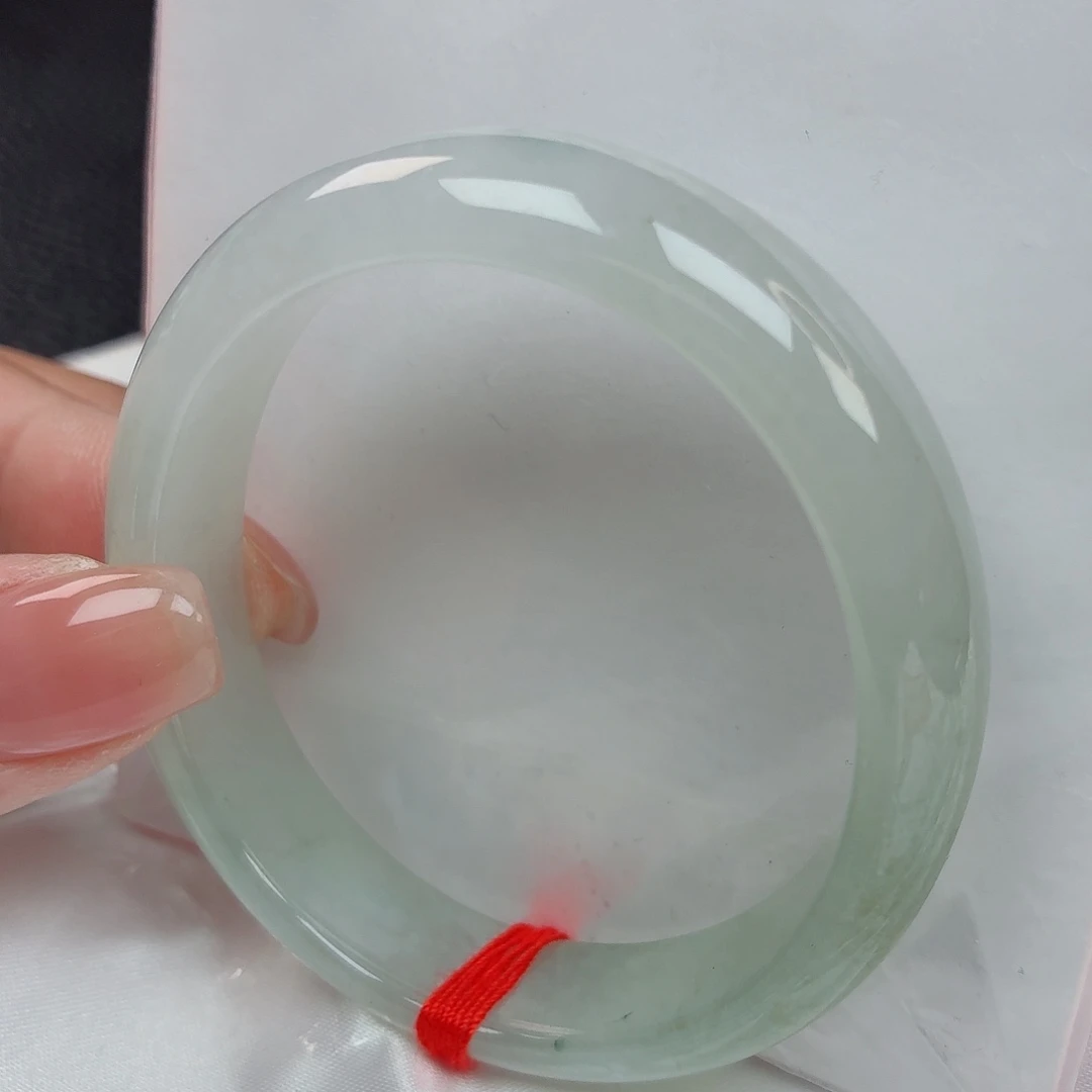 翡翠手镯（贵妃镯）未镶嵌Q54+