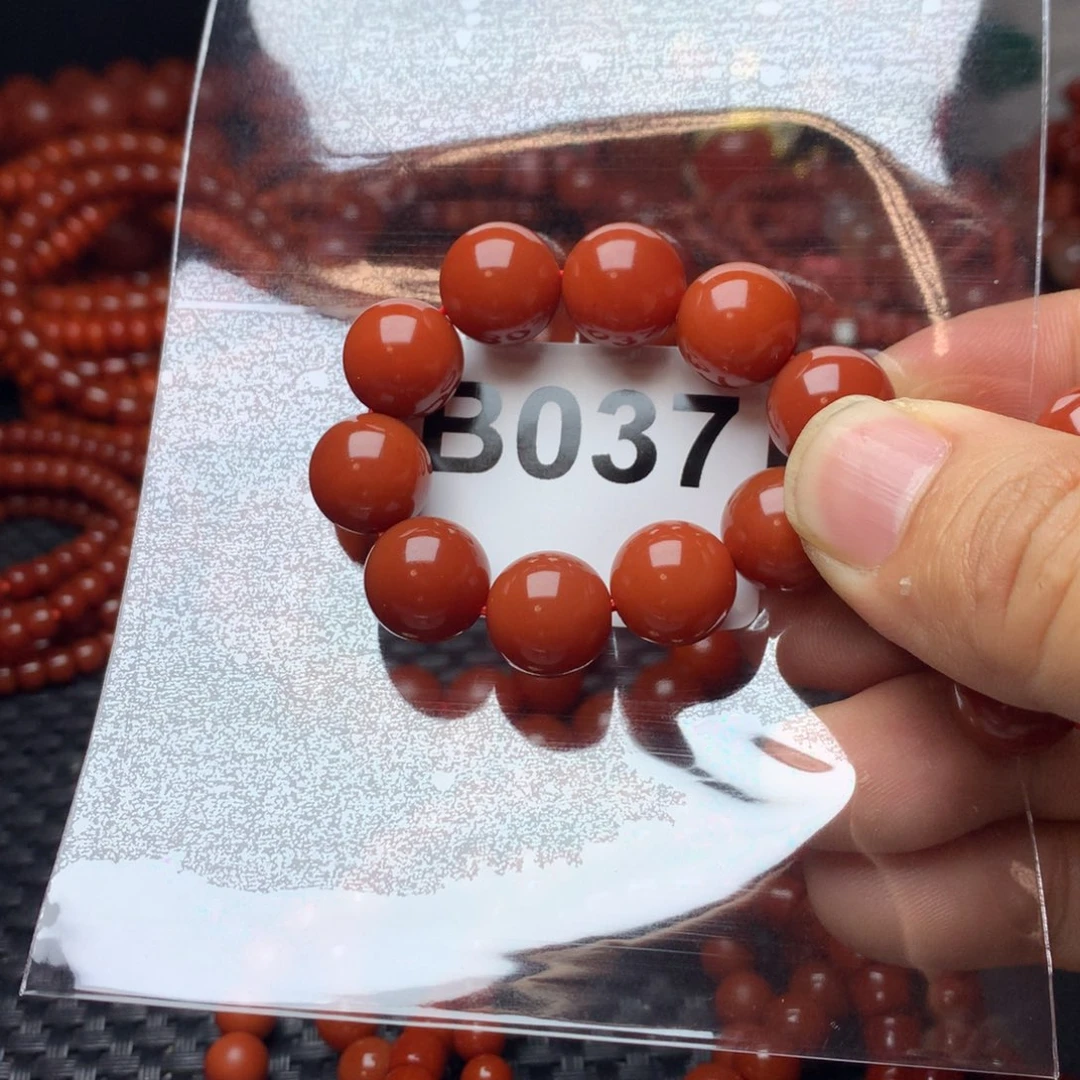 H***️南红玛瑙未镶嵌手链