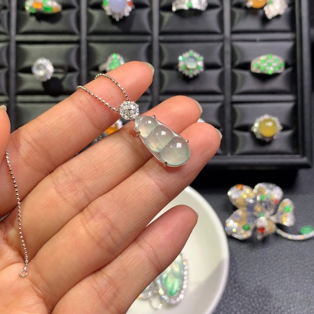 翡翠银S925镶嵌颈饰