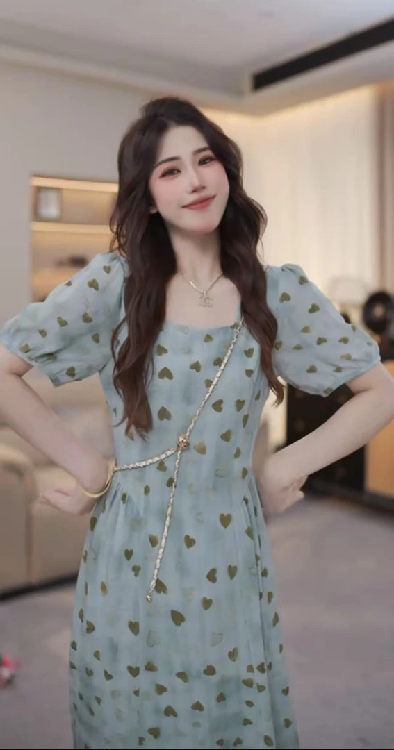 【有口袋】夏季新款方领显瘦中长款时尚设计感高腰短袖连衣裙6001