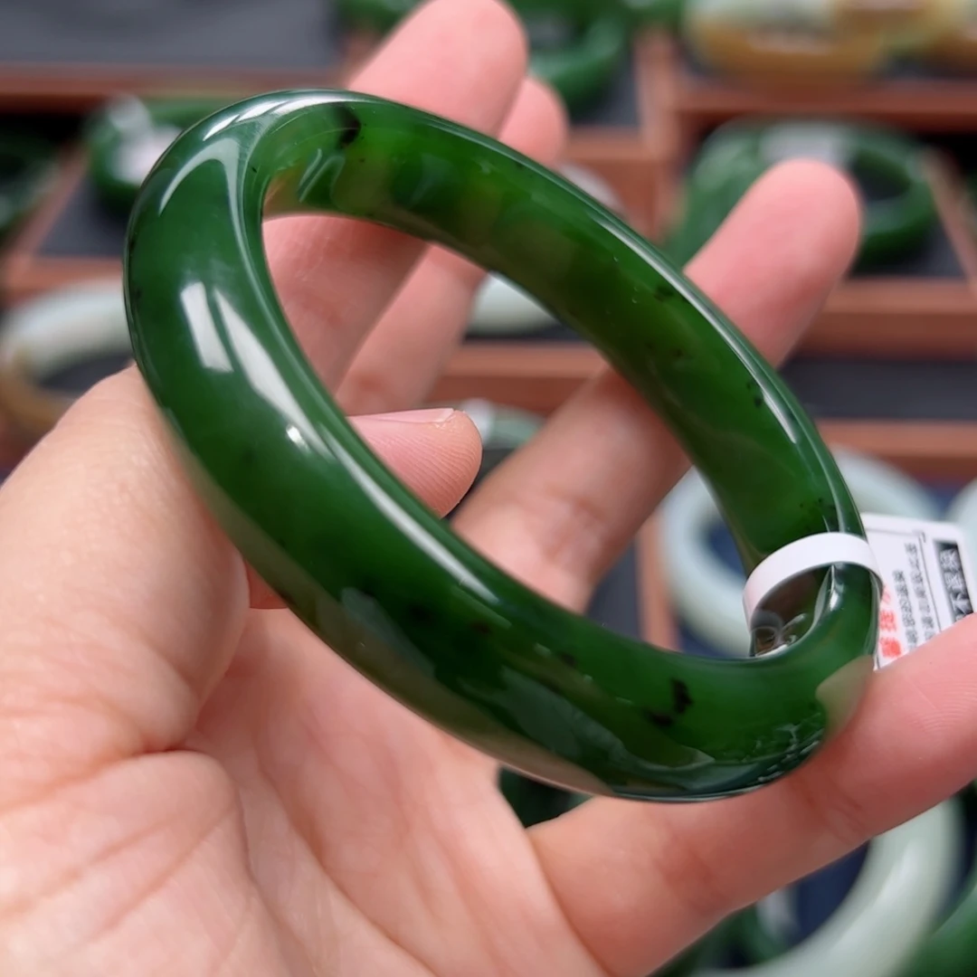 未镶嵌手镯和田玉（碧玉）5657