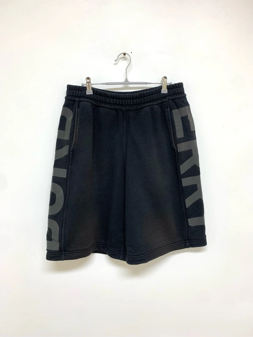 99新 BURBERRY/博柏利 新款经典款短裤/M码/Y12525591