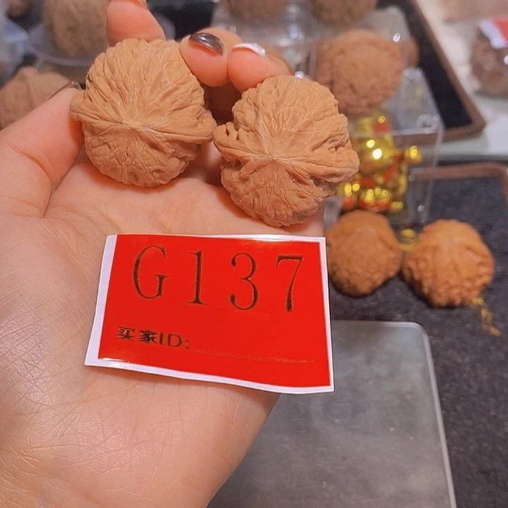 文玩核桃吊坠铁锤38