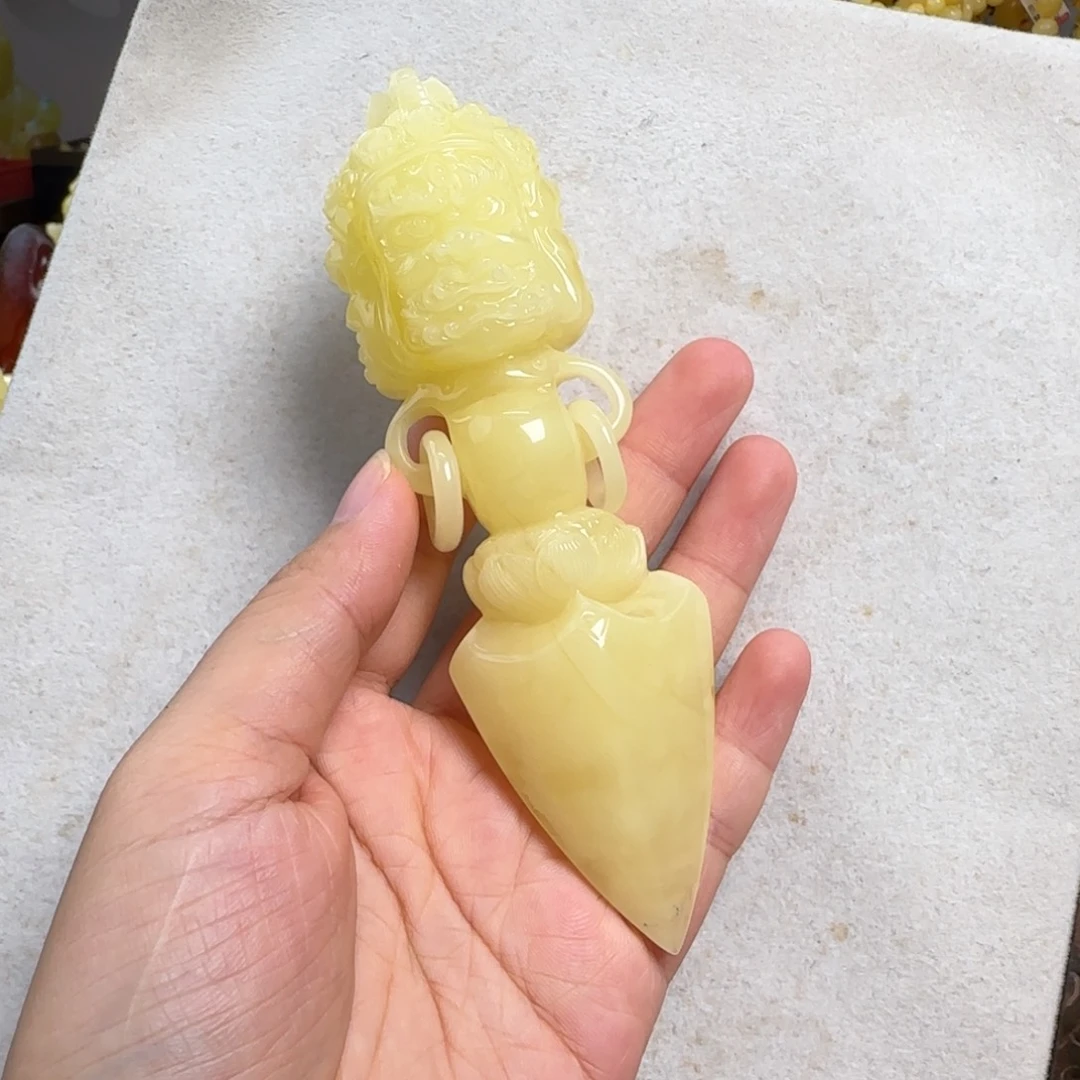 蜜蜡未镶嵌珠宝奇石