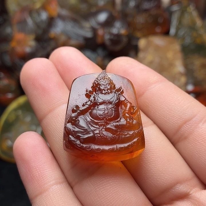 琥珀未镶嵌颈饰34
