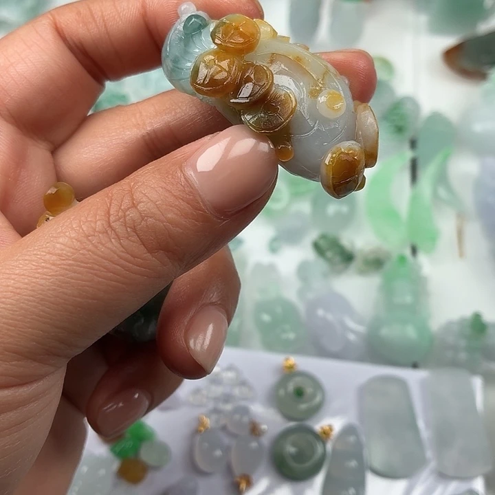 定制翡翠未镶嵌纯日