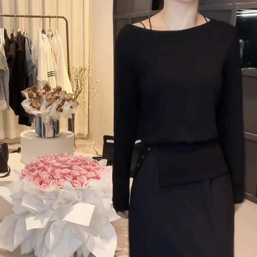 2025早秋款一字领设计感时尚百搭长袖显瘦上衣款女