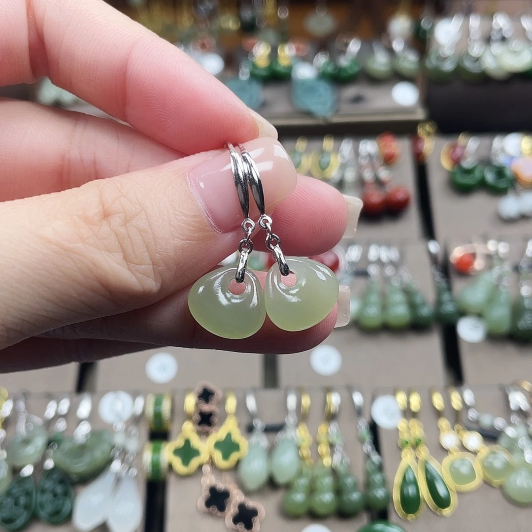 和田玉银S925镶嵌耳饰