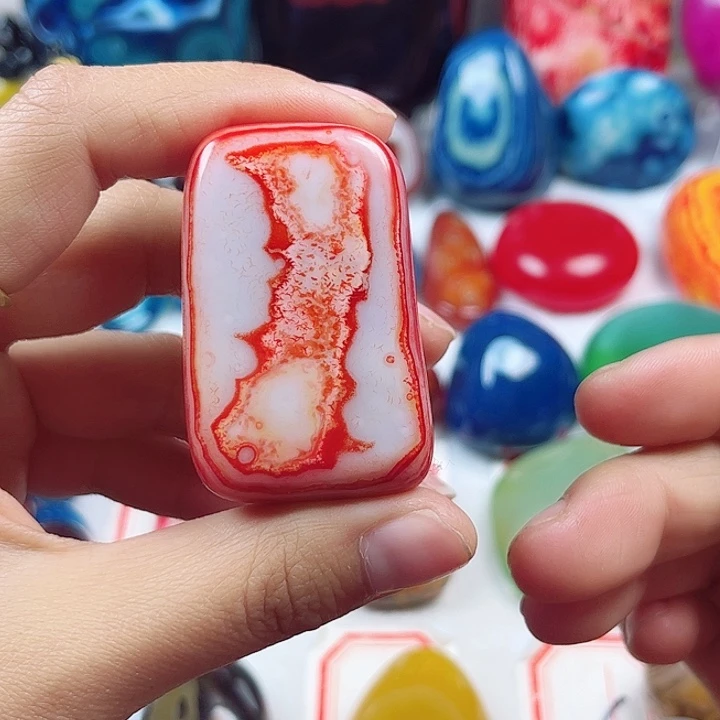 玛瑙/玉髓未镶嵌珠宝奇石