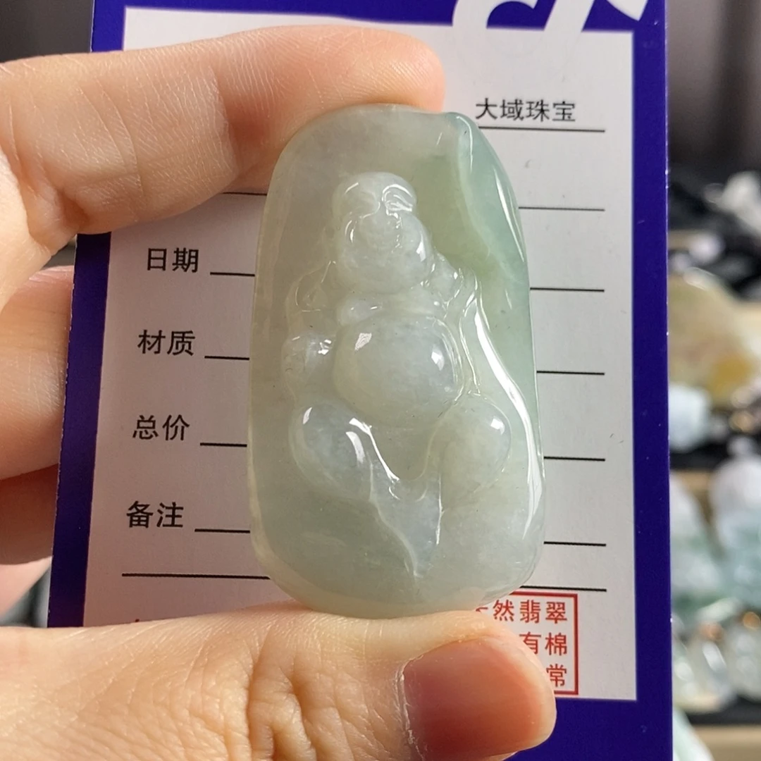 翡翠未镶嵌颈饰佛公
