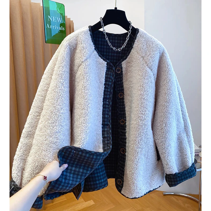 韩系超好看加厚仿羊羔毛外套女秋冬2025新款宽松保暖格纹内里大衣