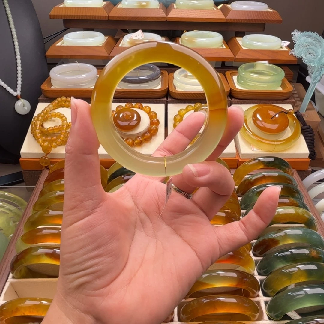 蛇纹石玉未镶嵌手镯54