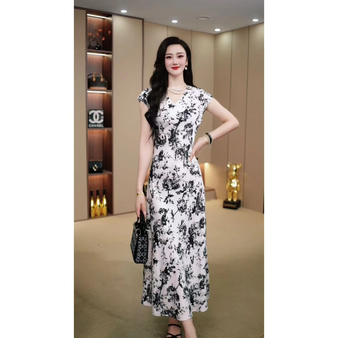新款夏季高级感国风水墨画印花显瘦碎花气质连衣裙