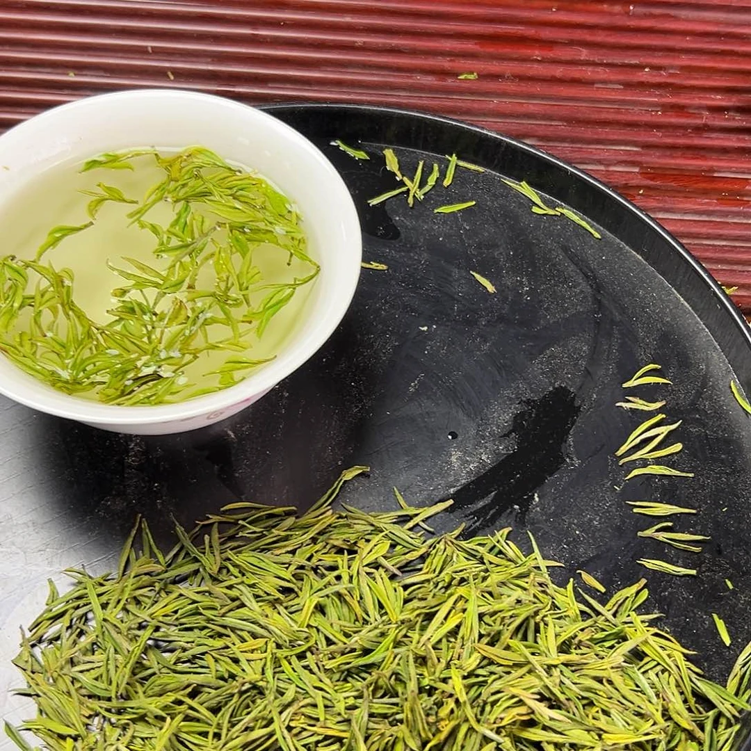 明前精品白茶半斤罐装