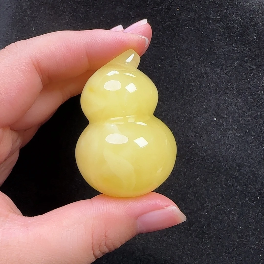 蜜蜡未镶嵌珠宝奇石
