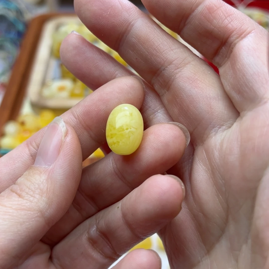 【闪购商品】蜜蜡裸石未镶嵌配饰