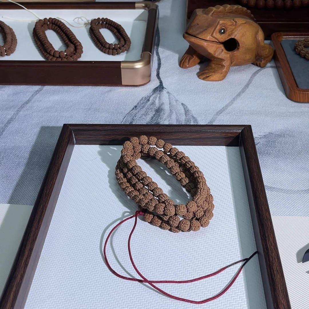 金刚菩提吊坠盘龙纹108。  429