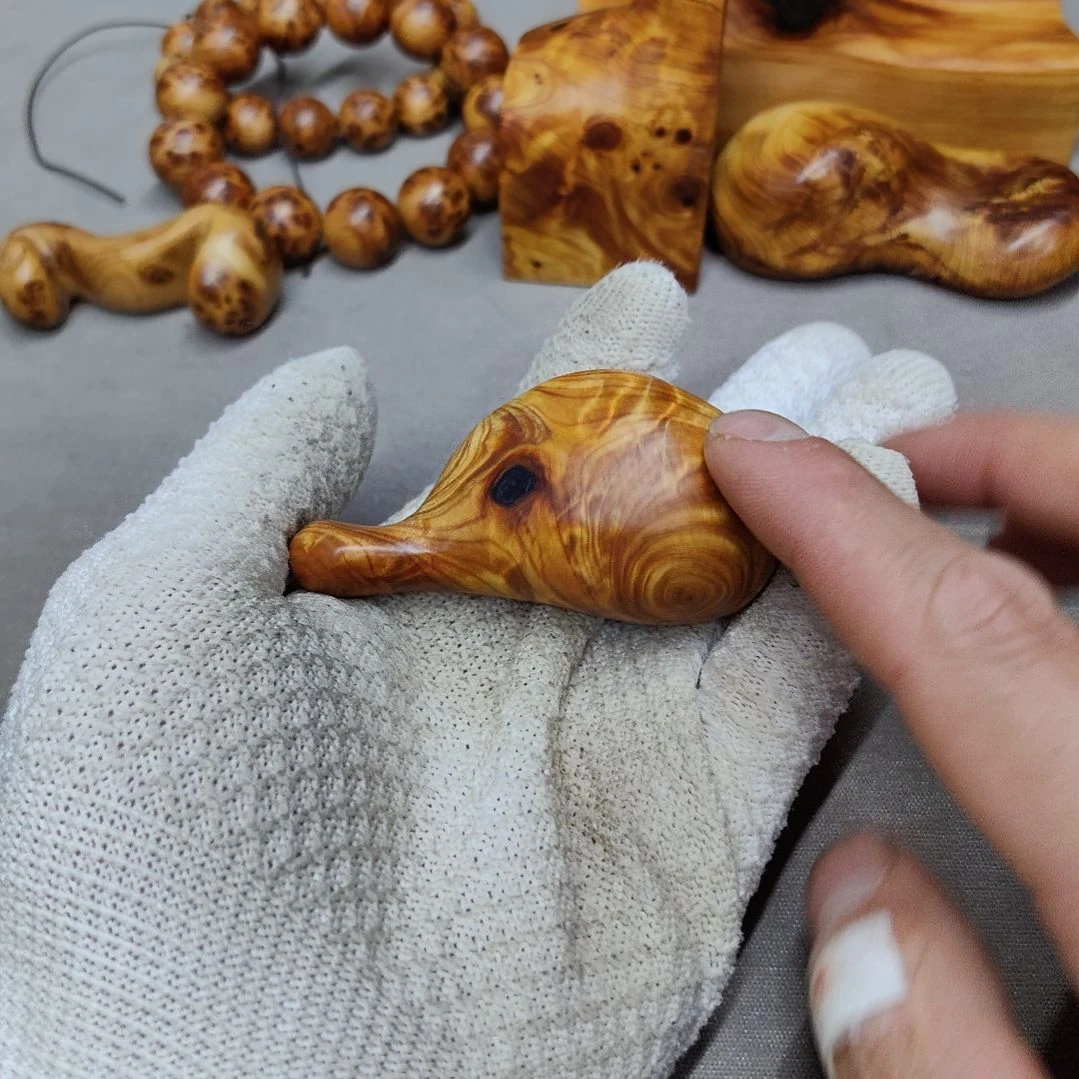 太行崖柏手工艺品