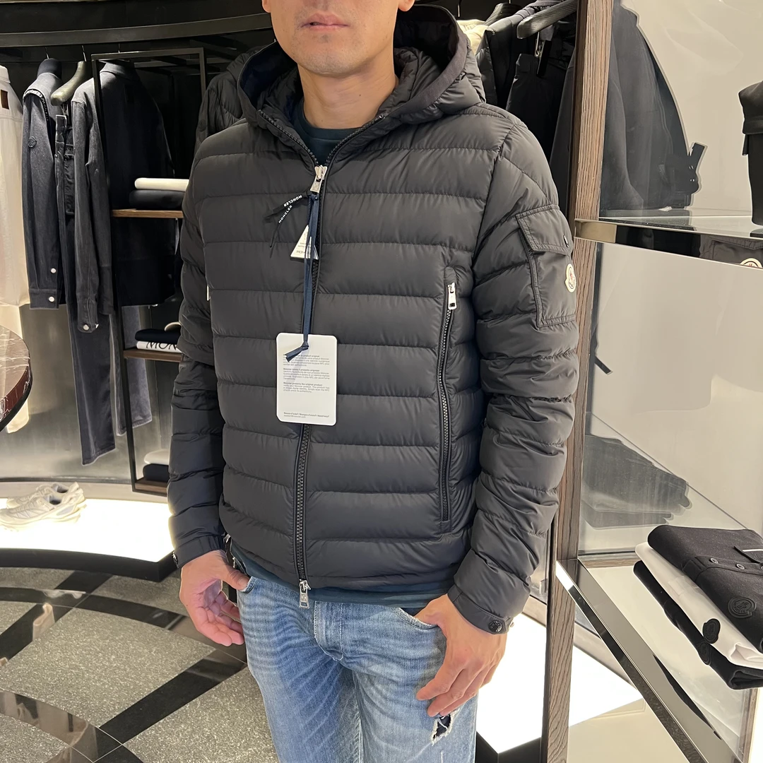 未使用 MONCLER 蒙口男士黑色秋冬运动轻便型羽绒服 GALION