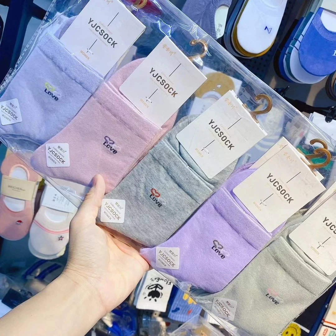 十双混装休闲运动港款女袜，中筒吸汗纯色中弹少女系列四季款