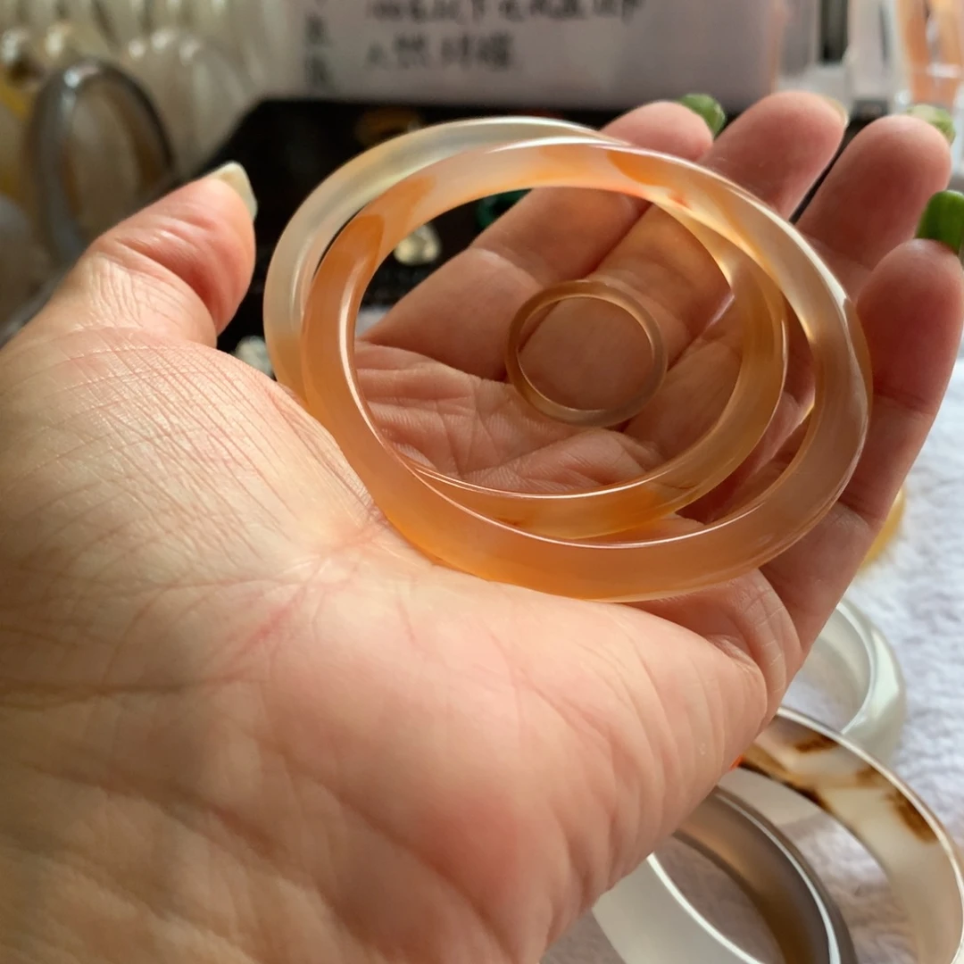 玛瑙/玉髓手镯未镶嵌?***啥61