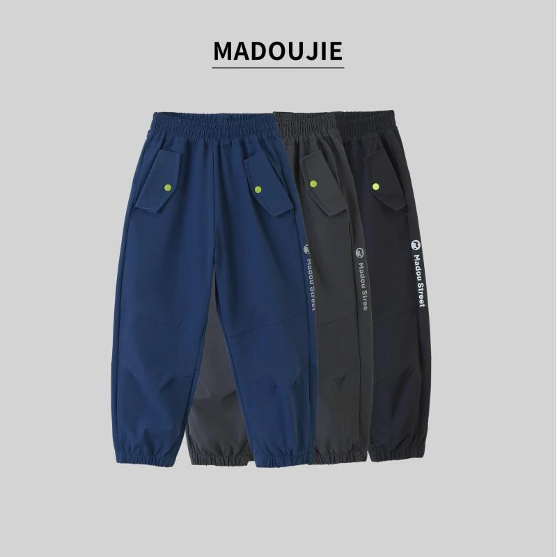 麻豆街男童工装裤子儿童运动裤卫裤2025春秋新款户外束脚长裤M396