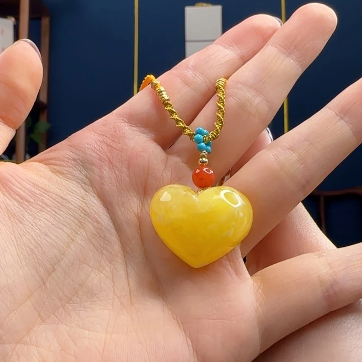 蜜蜡吊坠(赠链)未镶嵌