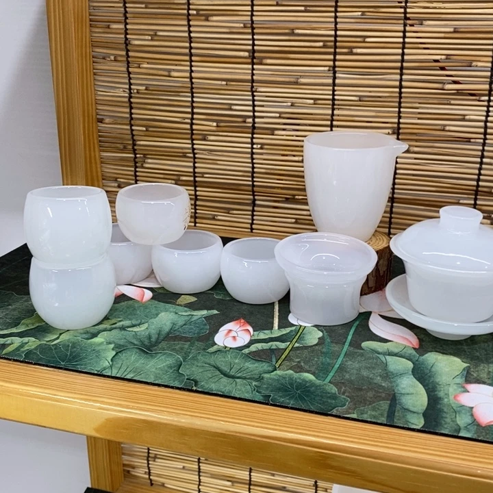 琉璃手工艺品白玉一套