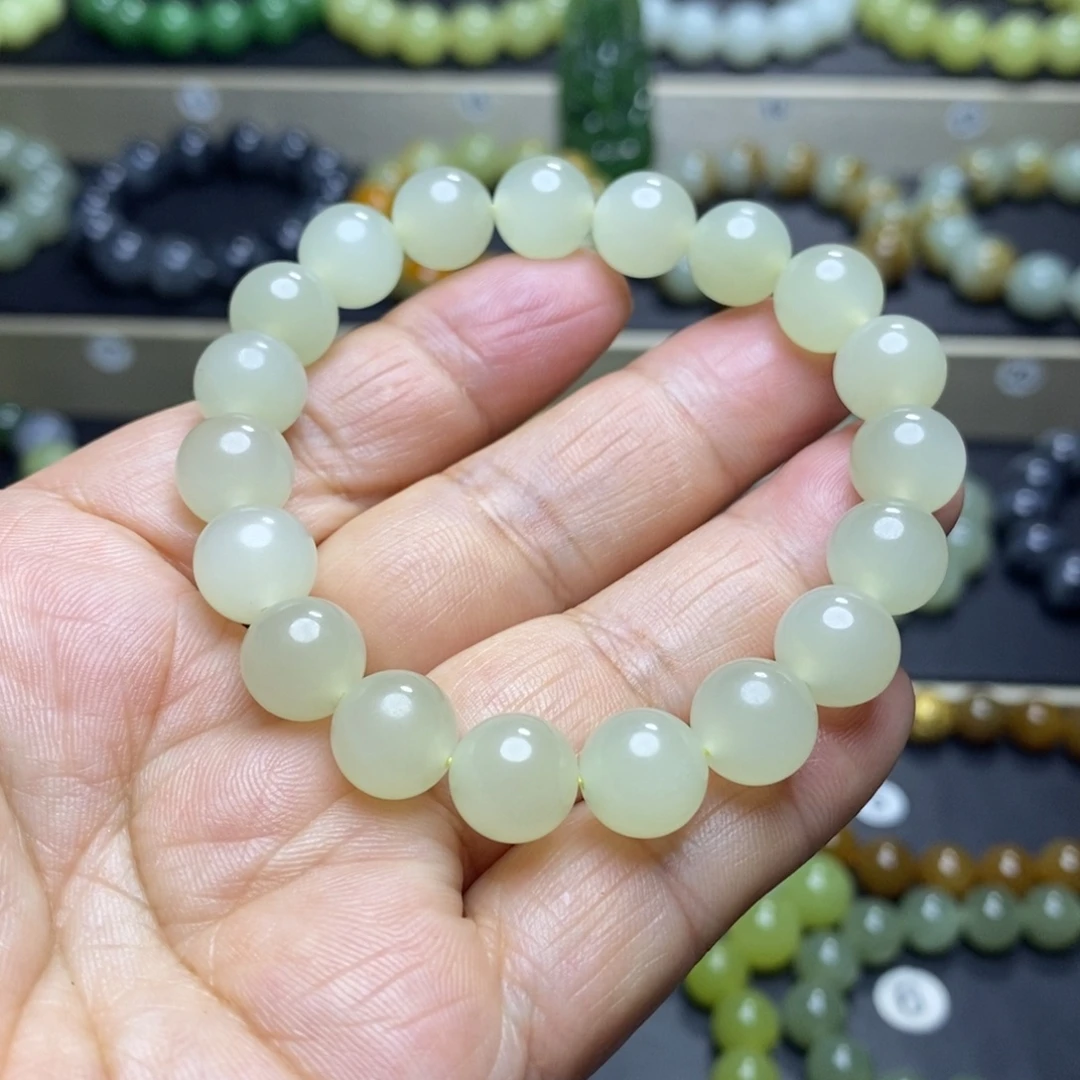 和田玉未镶嵌手串