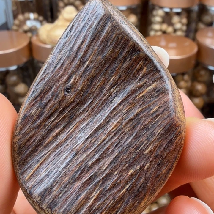 沉香沉香碎屑文莱随行11.7克