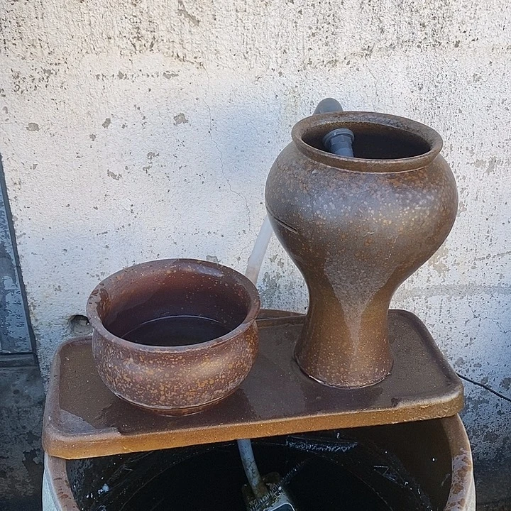 水泵23w，弯头，两个流水罐