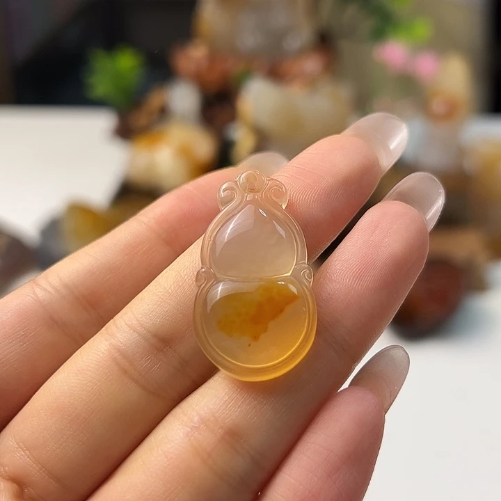 玛瑙/玉髓颈饰未镶嵌