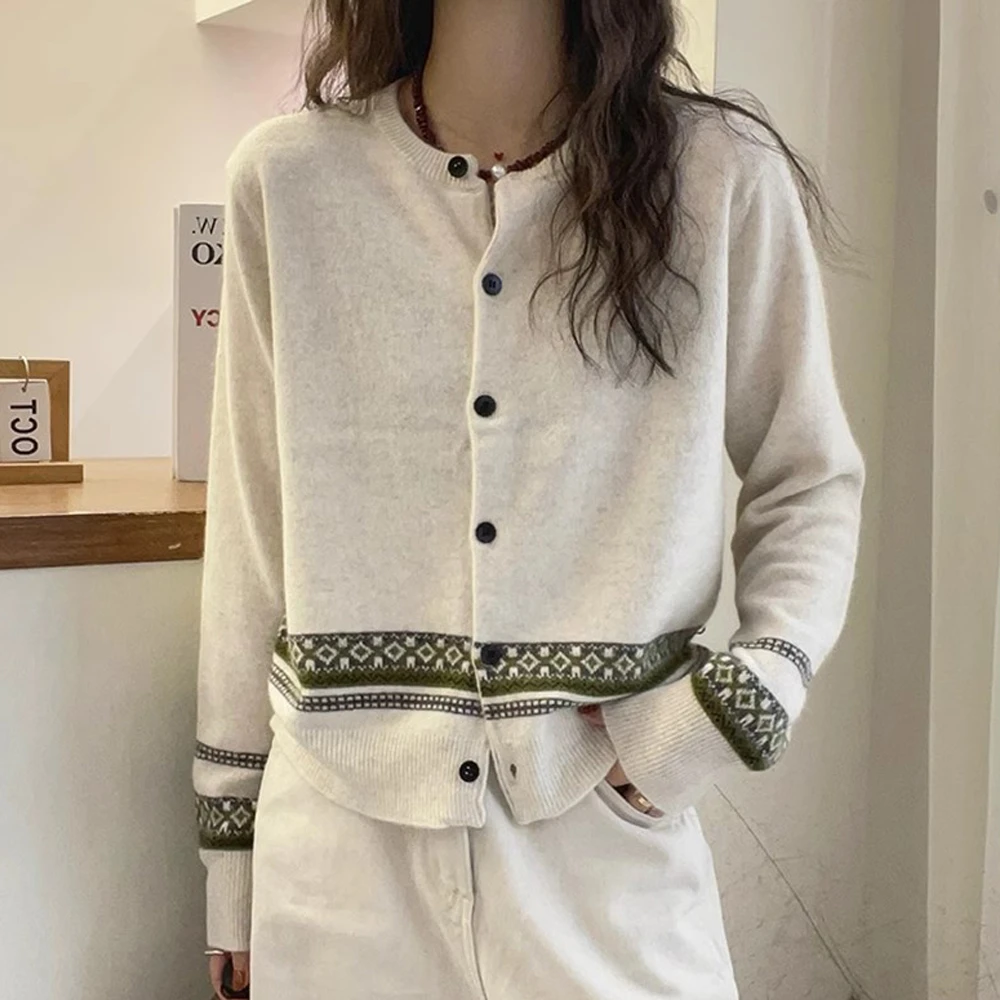 韩系秋冬穿搭拼色针织毛衣开衫短外套女装2025新款独特漂亮上衣潮