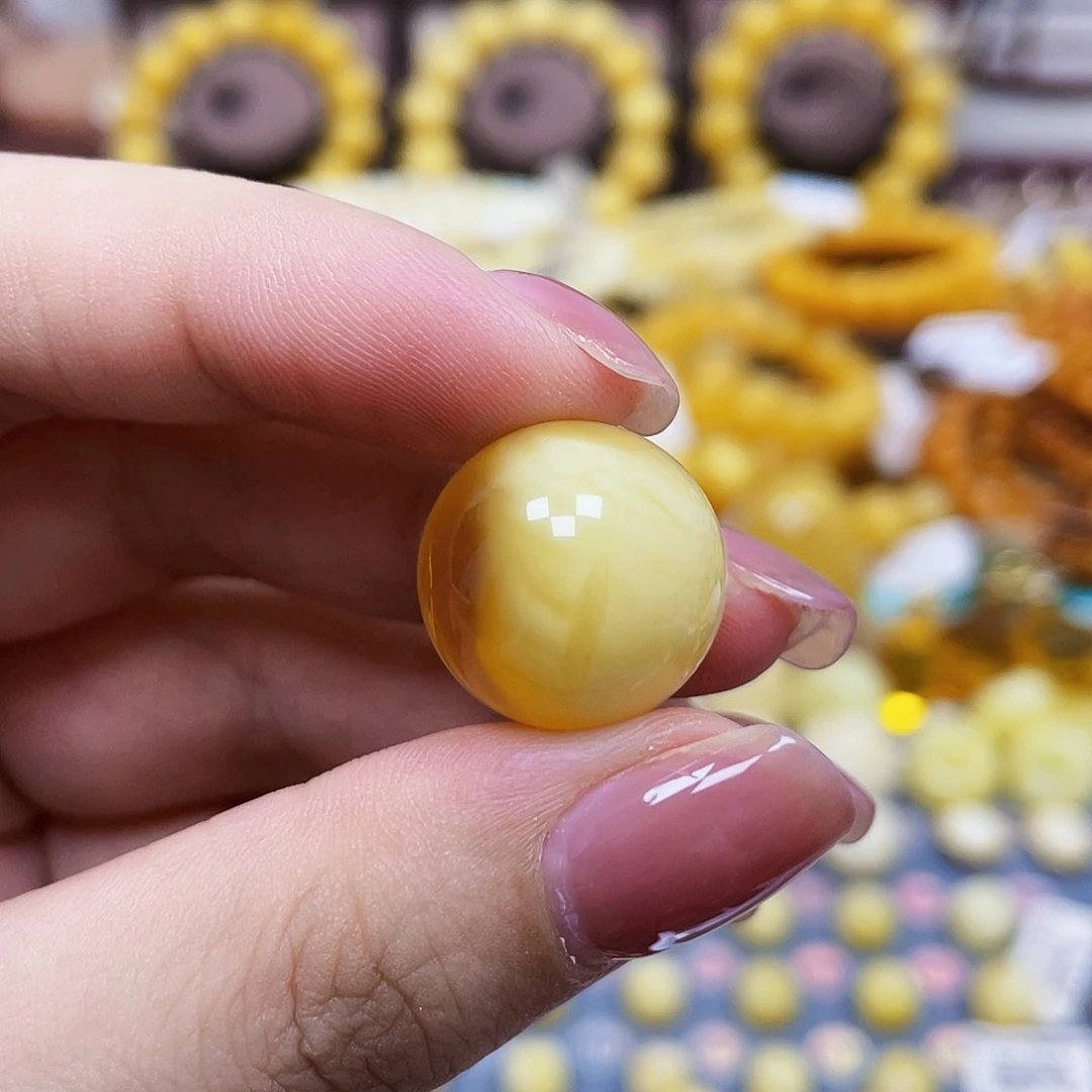 未镶嵌琥珀珠宝奇石17.4mm金白半山水.瑕疵