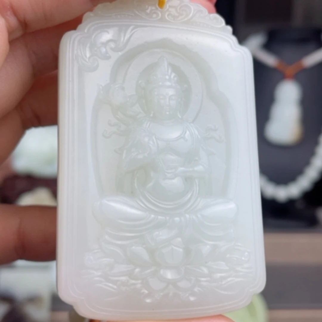 【闪购商品】颈饰未镶嵌和田玉