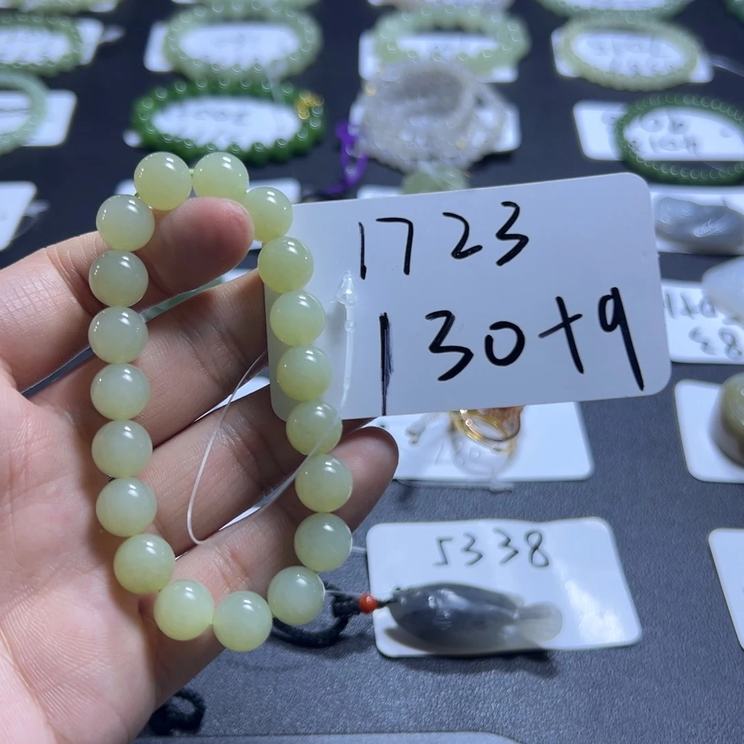 和田玉未镶嵌手串1723