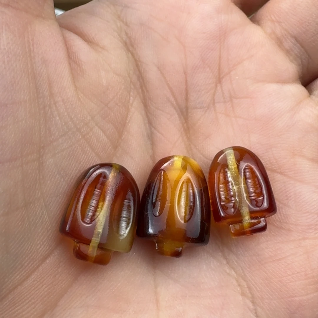 蜜蜡未镶嵌珠宝奇石全品三个