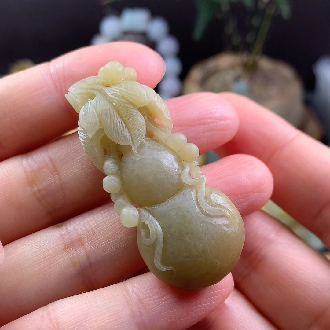 定制翡翠未镶嵌葫芦