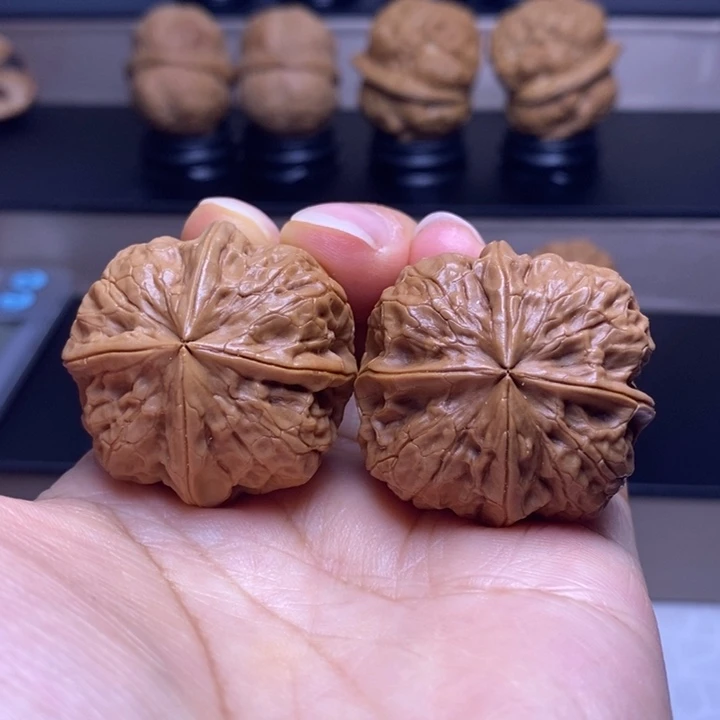 文玩核桃把件聚宝盆四楞20