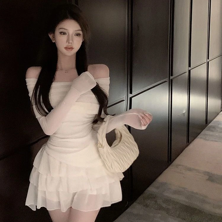 温柔系炸街奶乖套装纯欲又甜又辣上衣蛋糕半身裙两件套小个子秋装