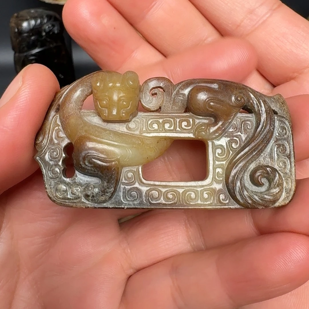 强****和田玉（糖玉）未镶嵌挂件