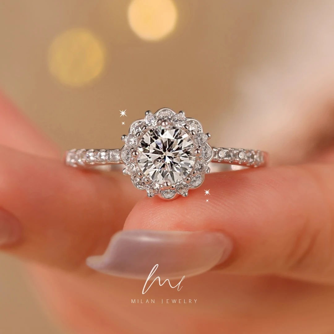 秘蓝 925银莫桑石戒指 花誓戒指/经典气质纯银莫桑钻求结婚戒礼物