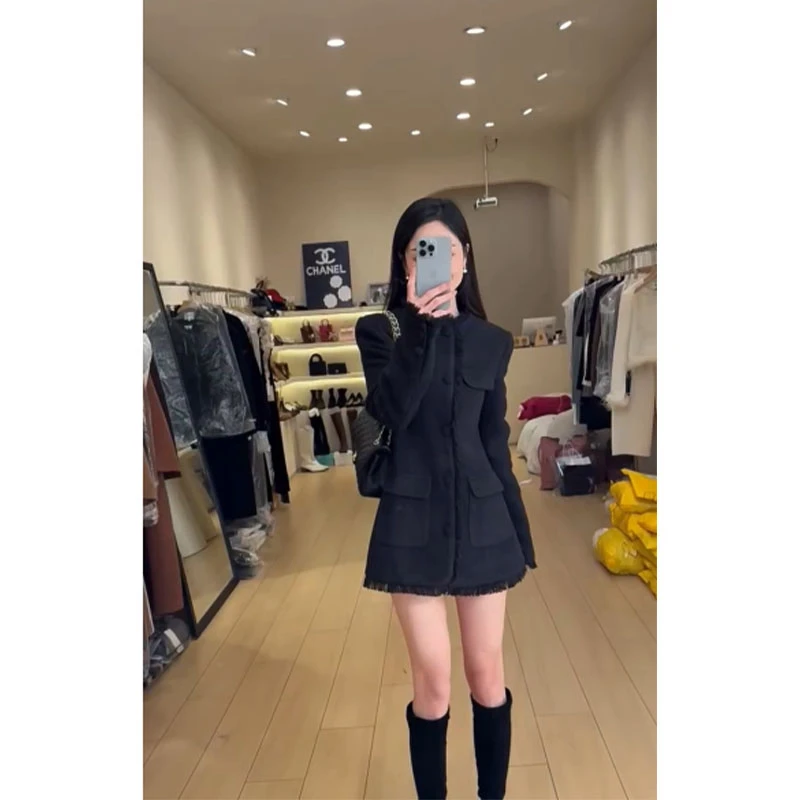 韩系高级感名媛穿搭气质口袋流苏长袖连衣裙收腰百搭小众休闲短裙