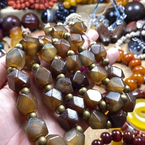 玛瑙/玉髓挂件未镶嵌