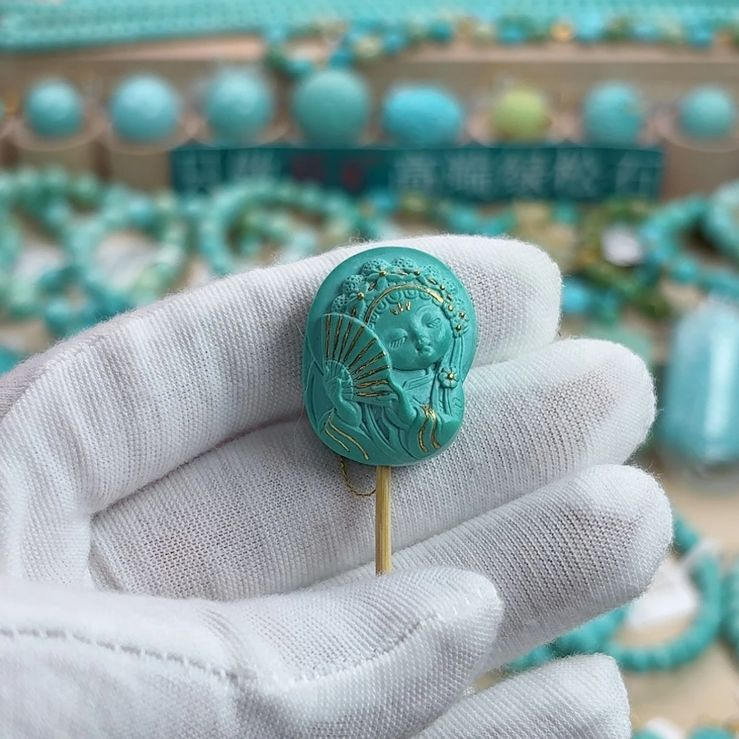 绿松石未镶嵌珠宝奇石