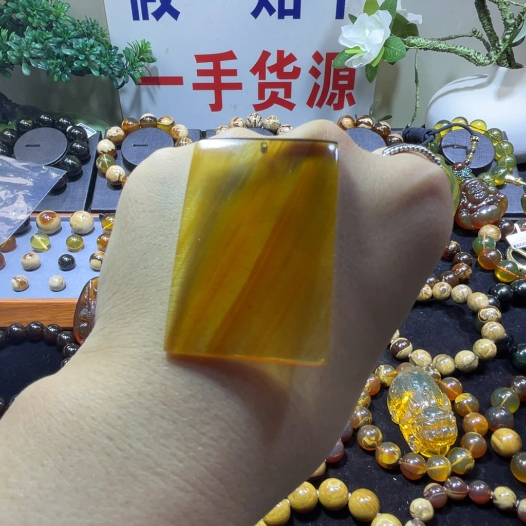 未镶嵌颈饰琥珀琥珀