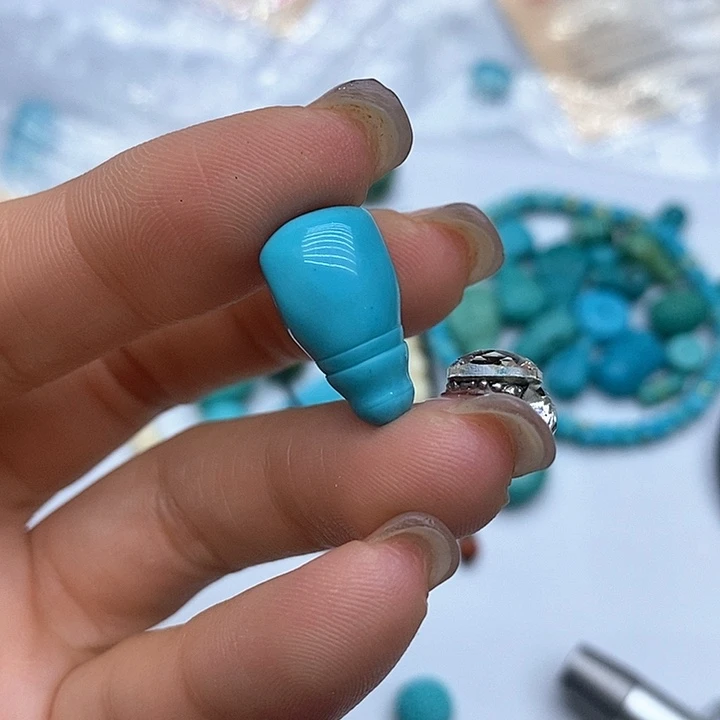 未镶嵌绿松石珠宝奇石