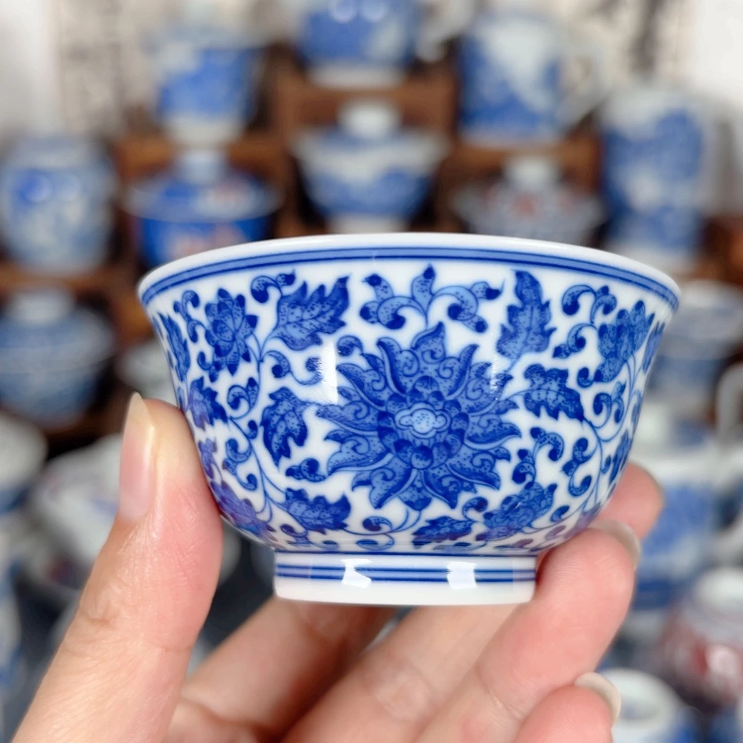 青花瓷器手绘作品陶瓷杯