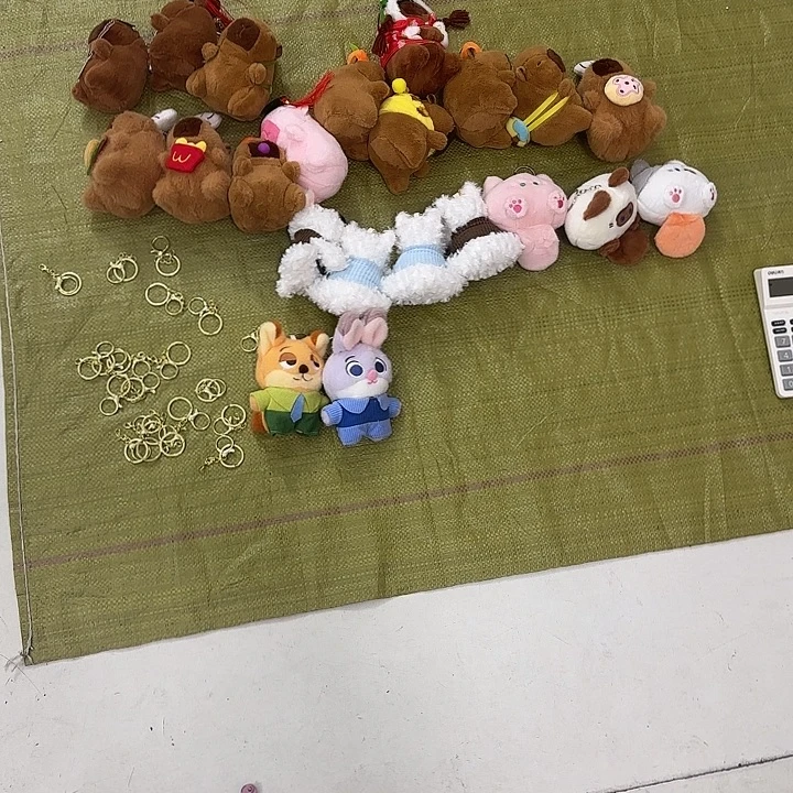 小***。毛绒如图21个挂件总价